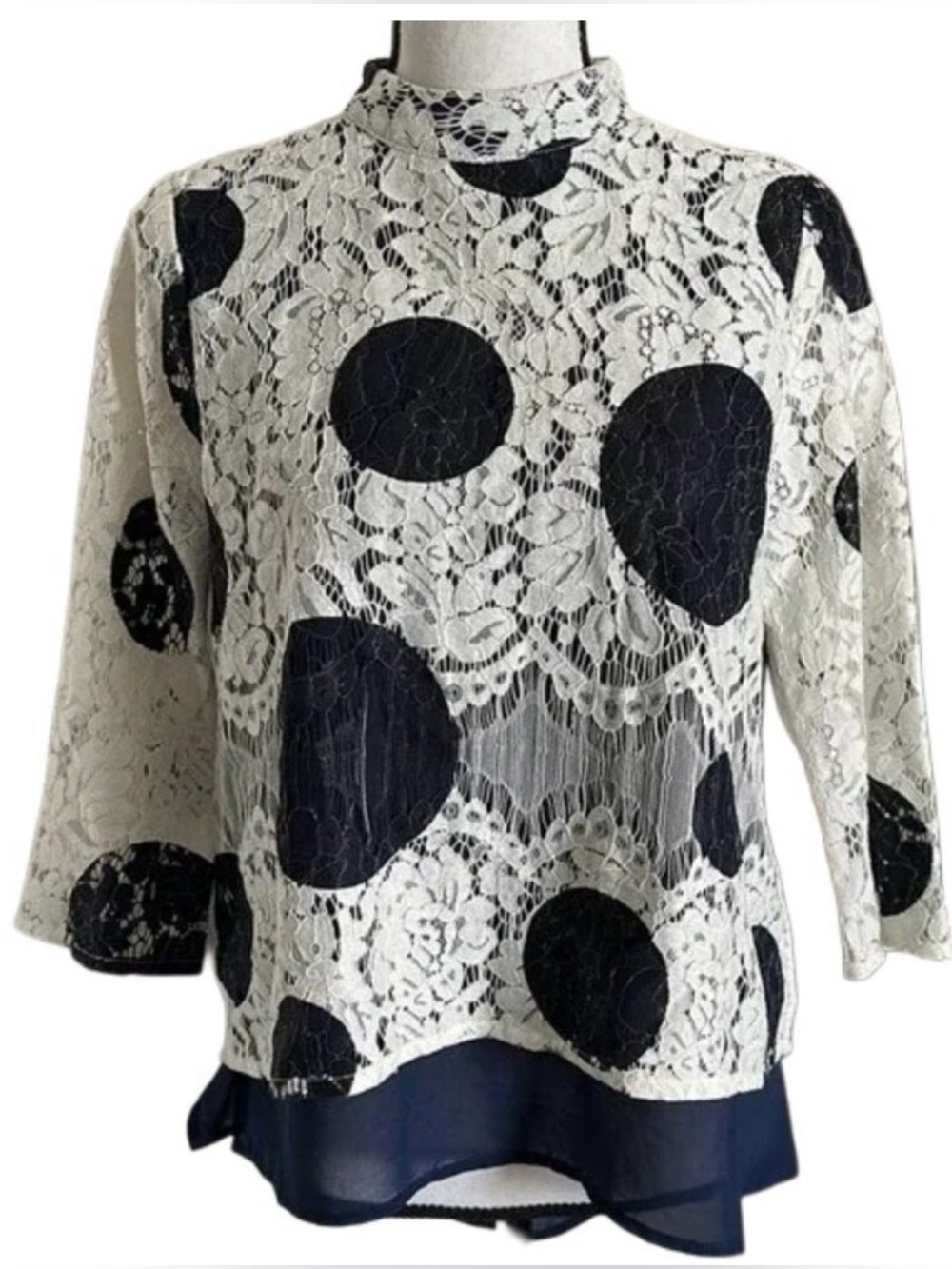 Anthropologie - HD in Paris Romantic Lace Polka Dot Blouse in Navy/Ivory size 8 - Picture 13 of 16